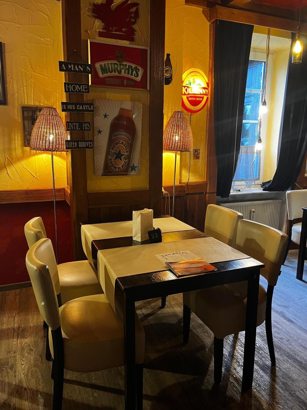 Henblas Hotel Neuenrade エクステリア 写真
